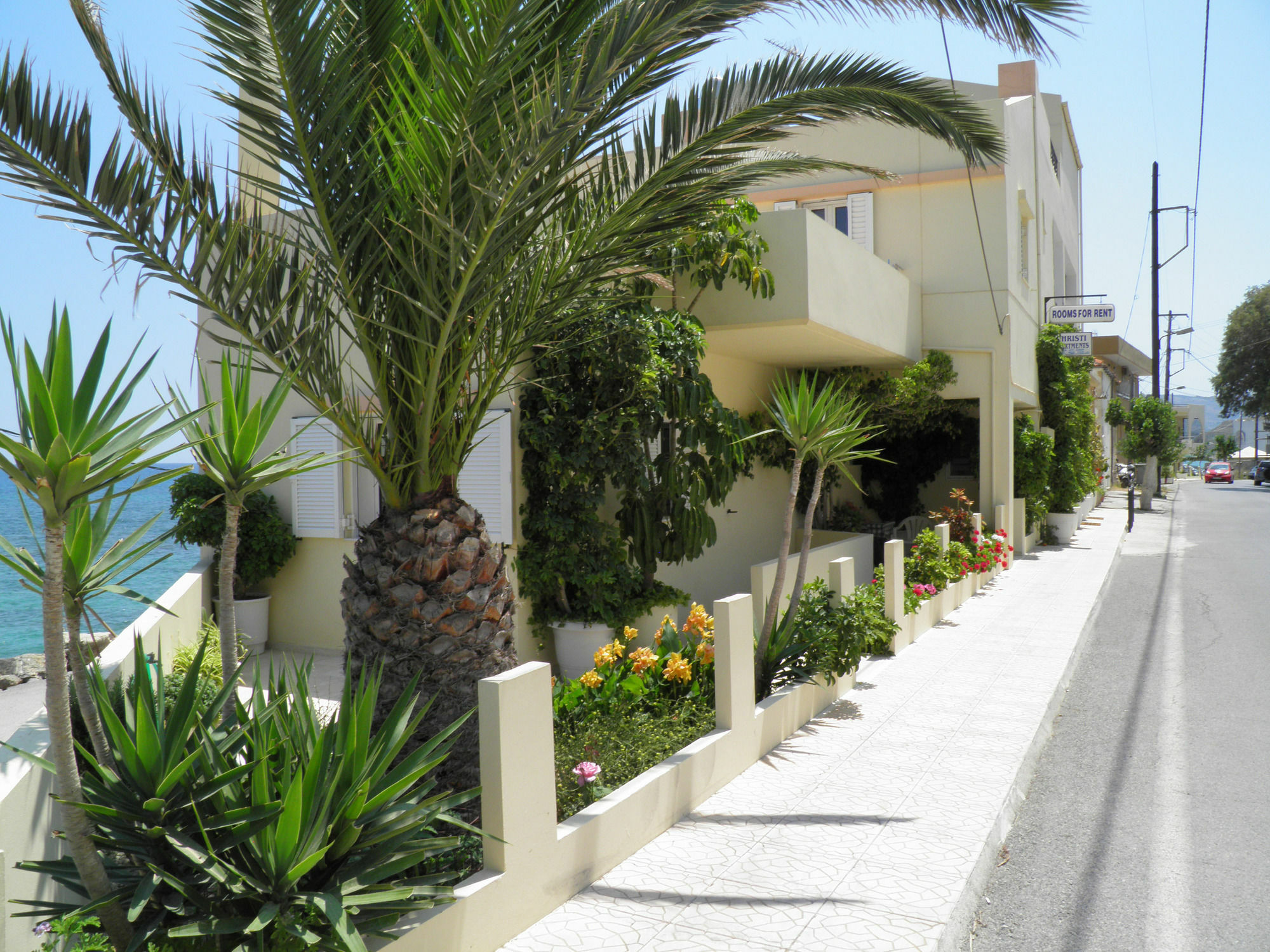 Christi Apartments Kalyves Buitenkant foto